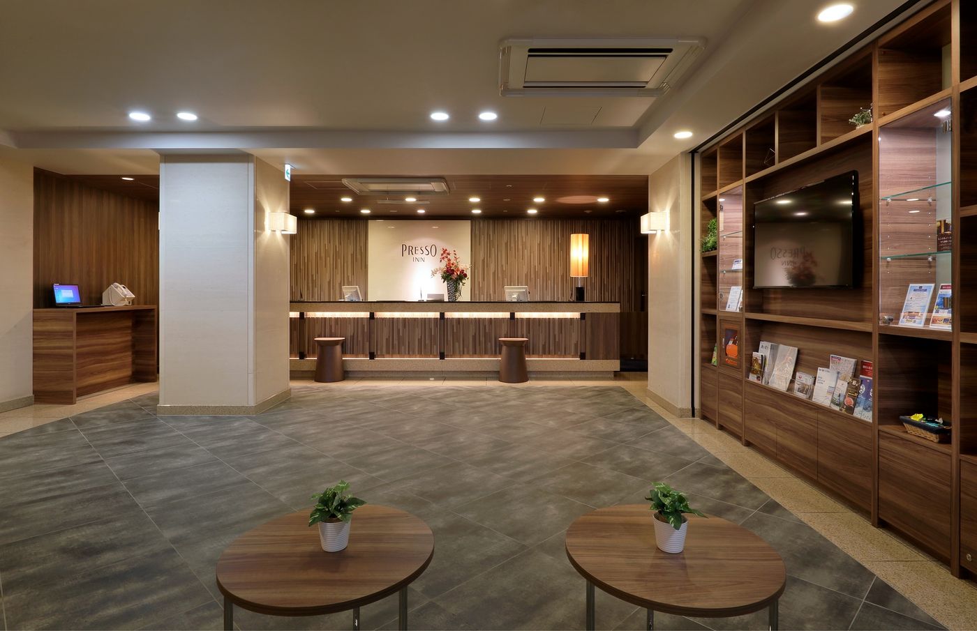 Keio Presso Inn Ikebukuro -Japan-Tokyo-Lobby-10