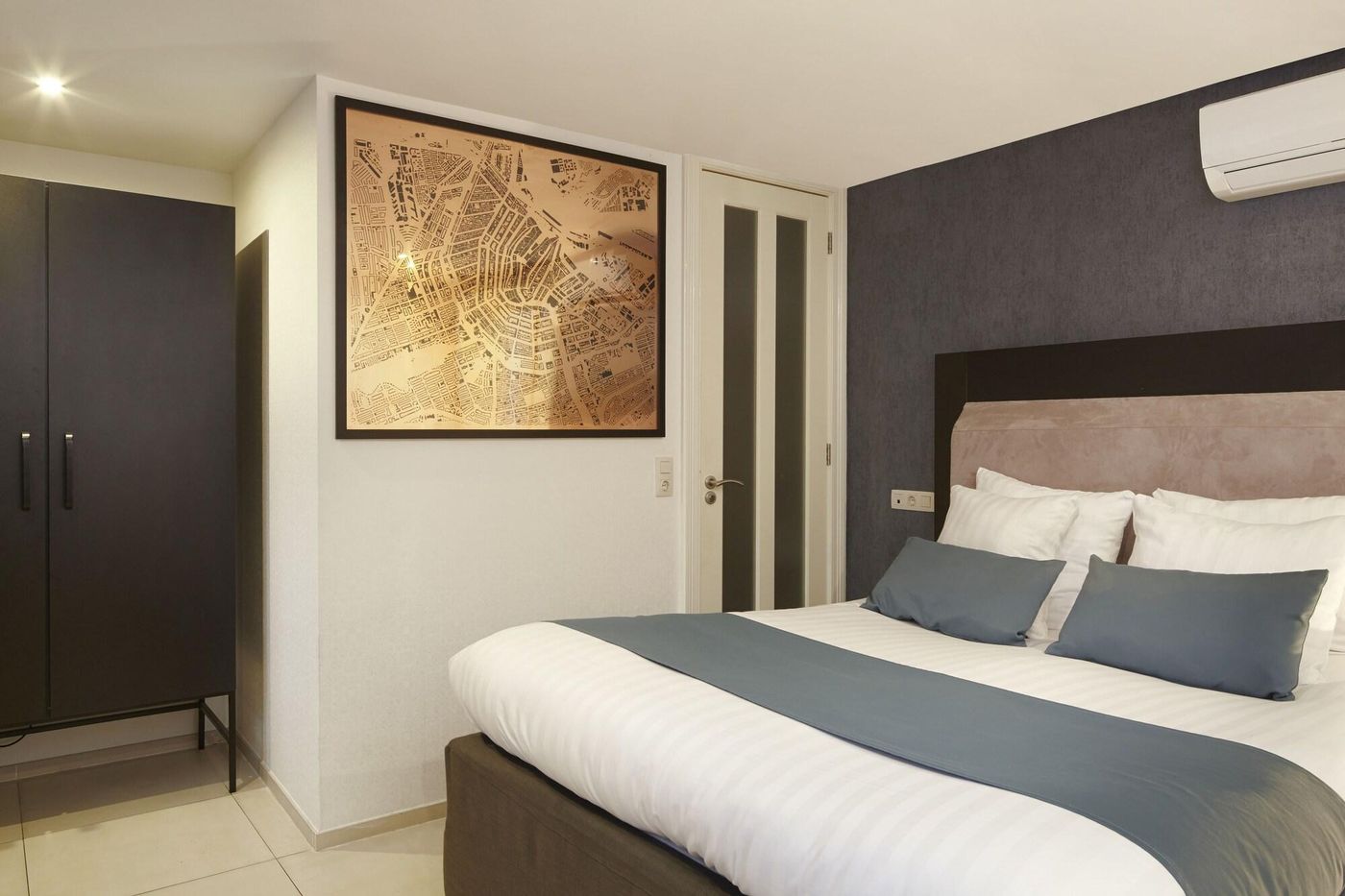 No--377-House-Room-20