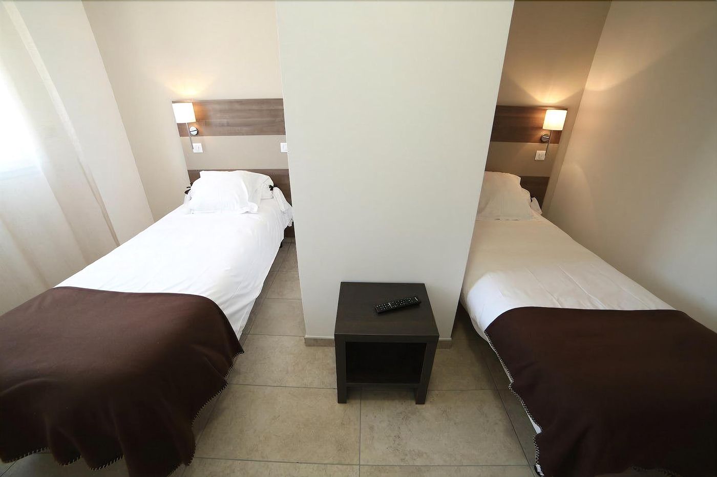 Hôtel Restaurant les Pielettes-France-LE ROVE-Room-10