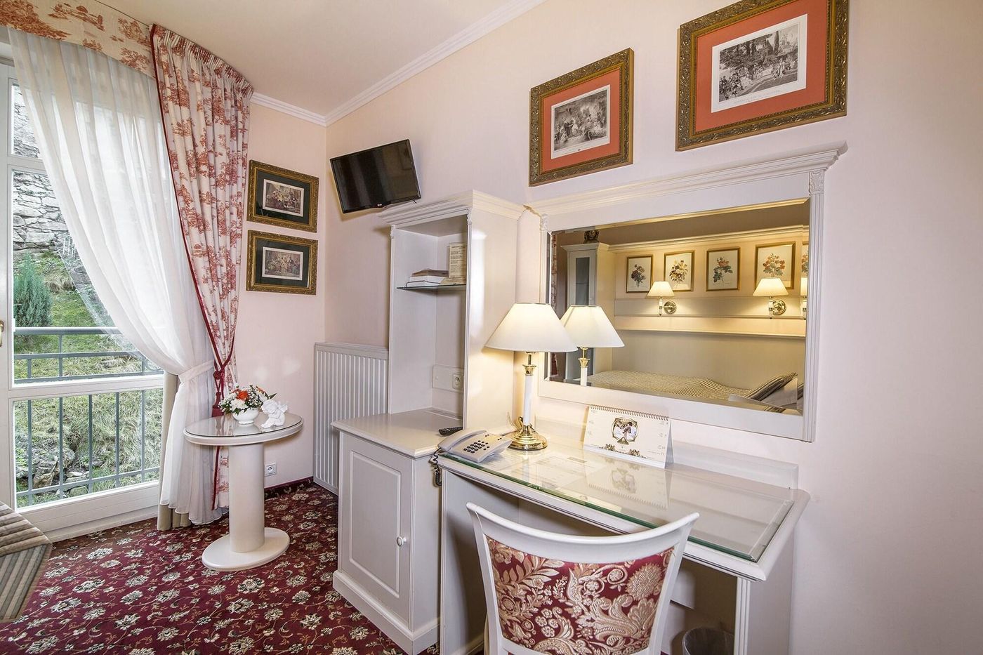 Karlsbad Grande Madonna-Czech Republic-KARLOVY VARY-Room-10