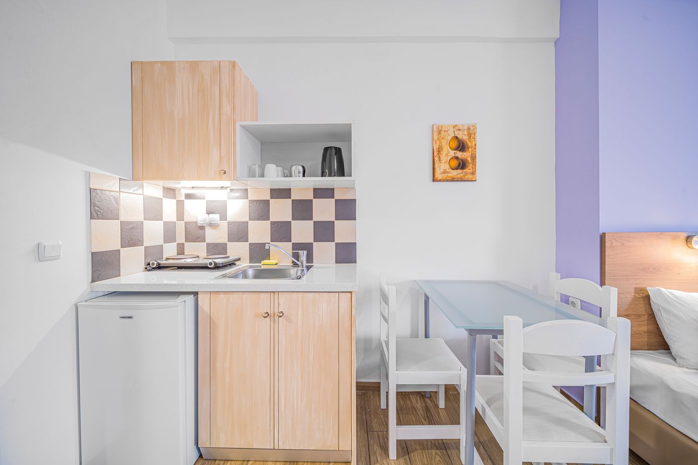 Happy-Days-Studios-Room-32