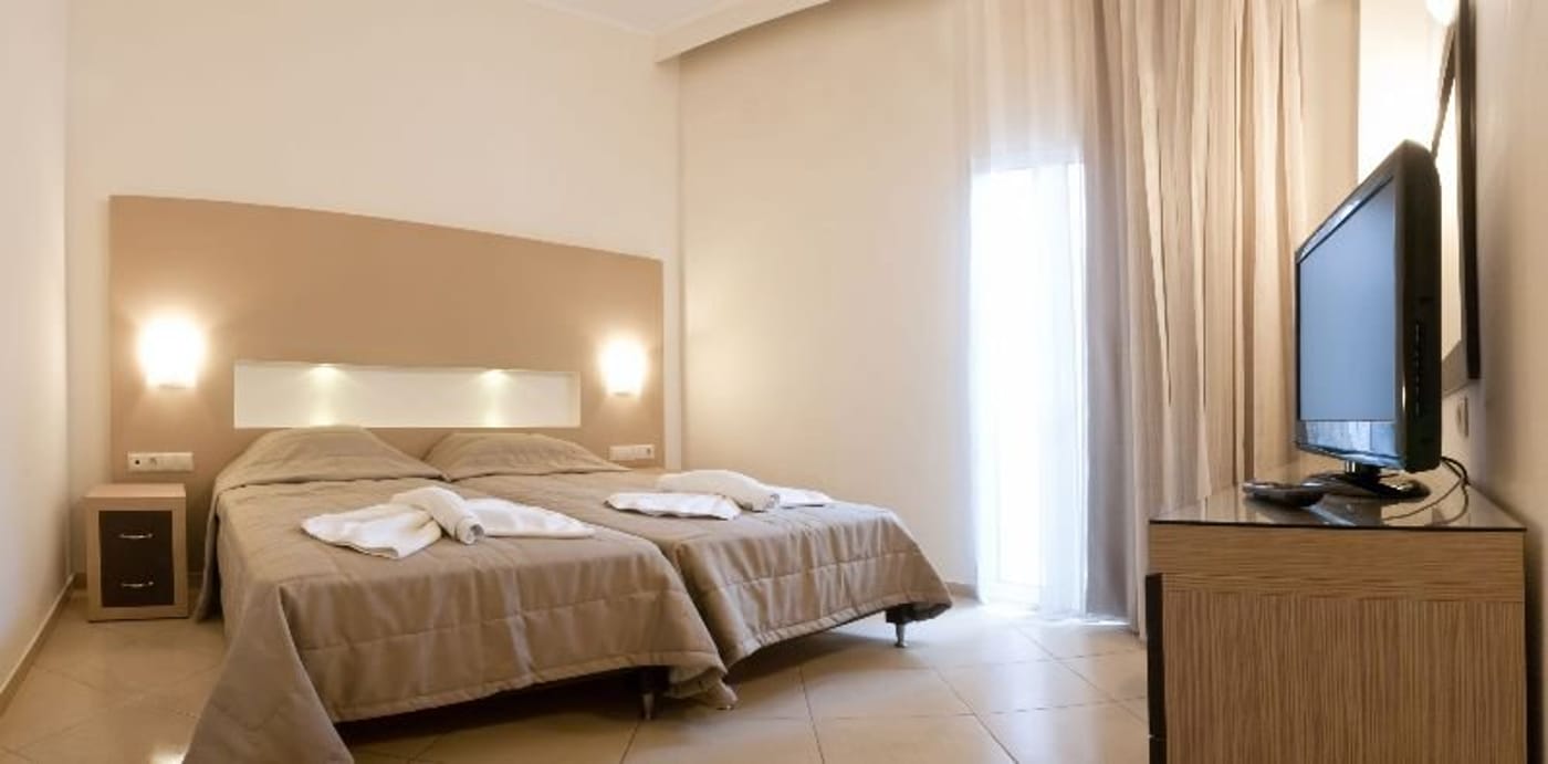 Zorbas Apartments and Studios