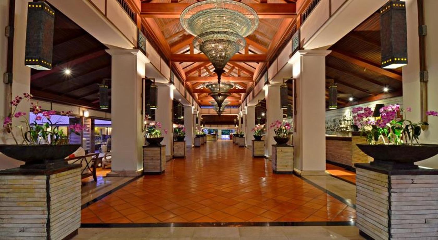 JW-Marriott-Phuket-Resort---Spa-Lobby-72