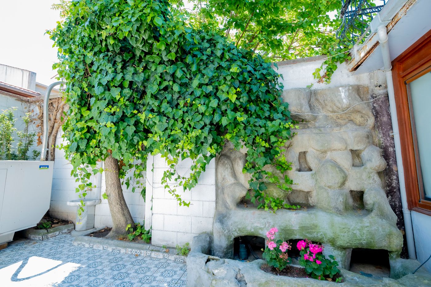 Solomon-s-Mansion-Hotel-Terrace-61