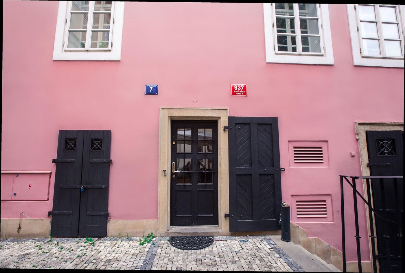 Merchant's Yard Residence-Czech Republic-PRAGUE -Terrace-4