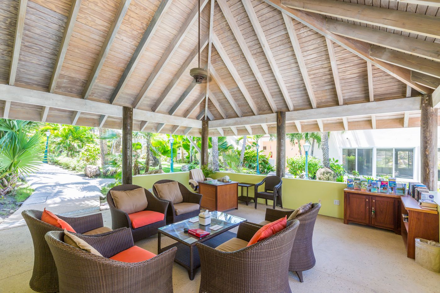 06.06.25 St. James's Club & Villas