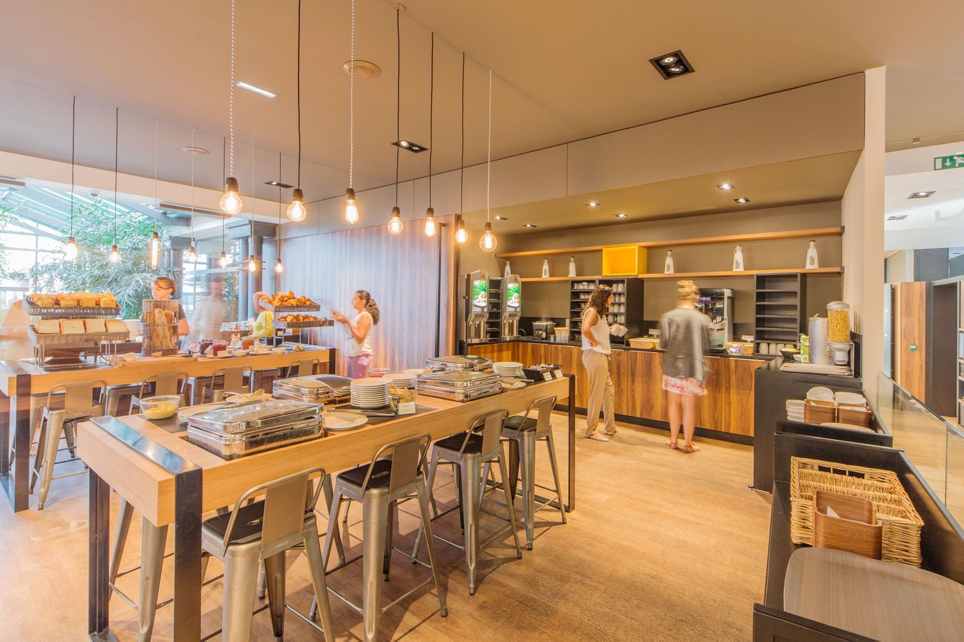 L-elysee-Val-D-europe-Restaurant-43