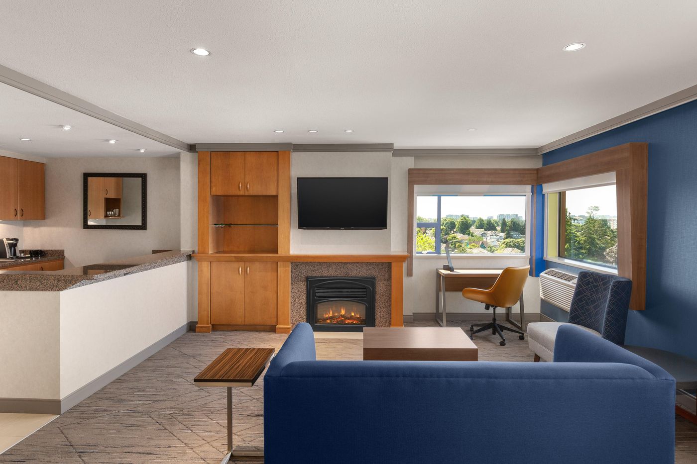 Holiday-Inn-Express-Vancouver-Airport-Richmond-Room-7