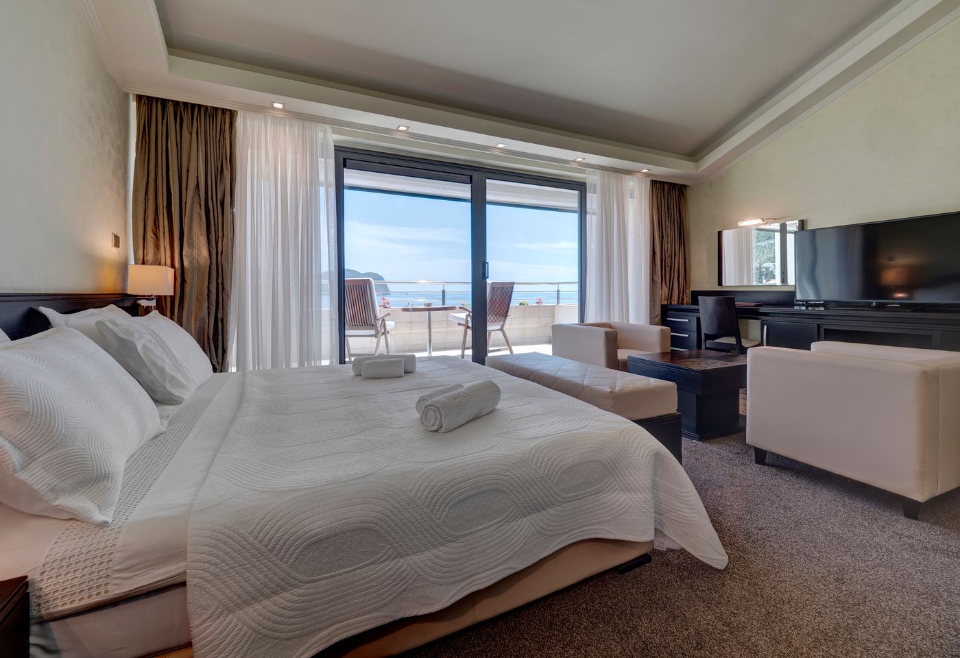 Monte-Casa-Spa-Wellness-de-Luxe-Room-9