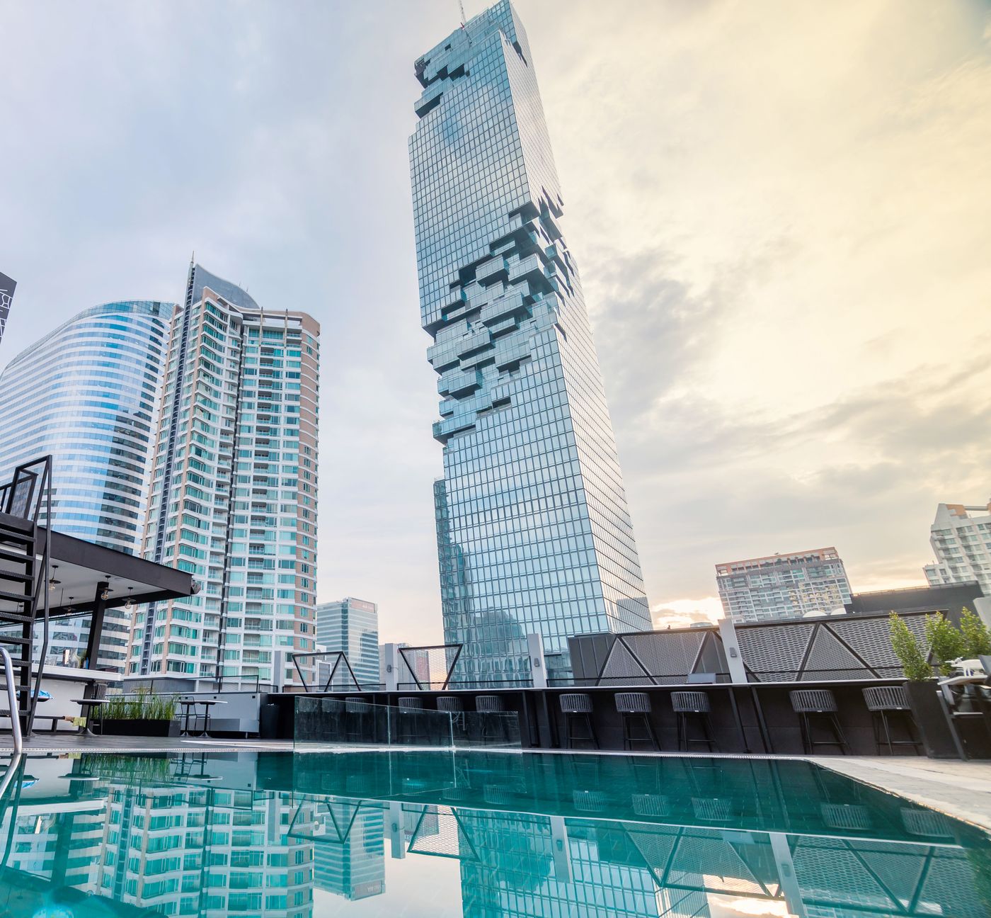 Sora-Hotel-Silom-Pool-8