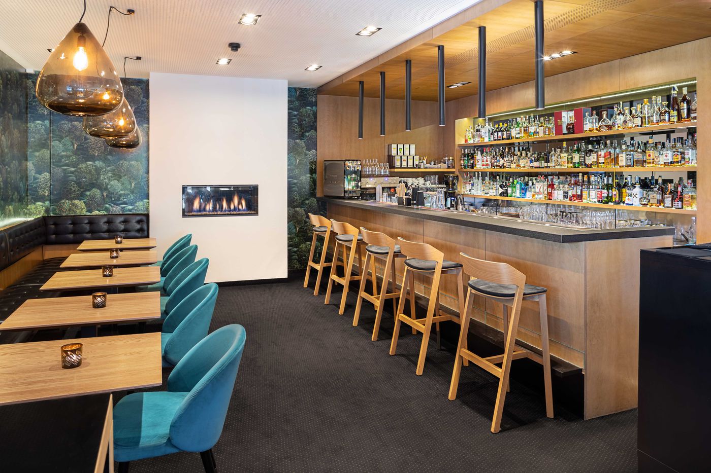 Hotel-Golf-Prague-Bar-13