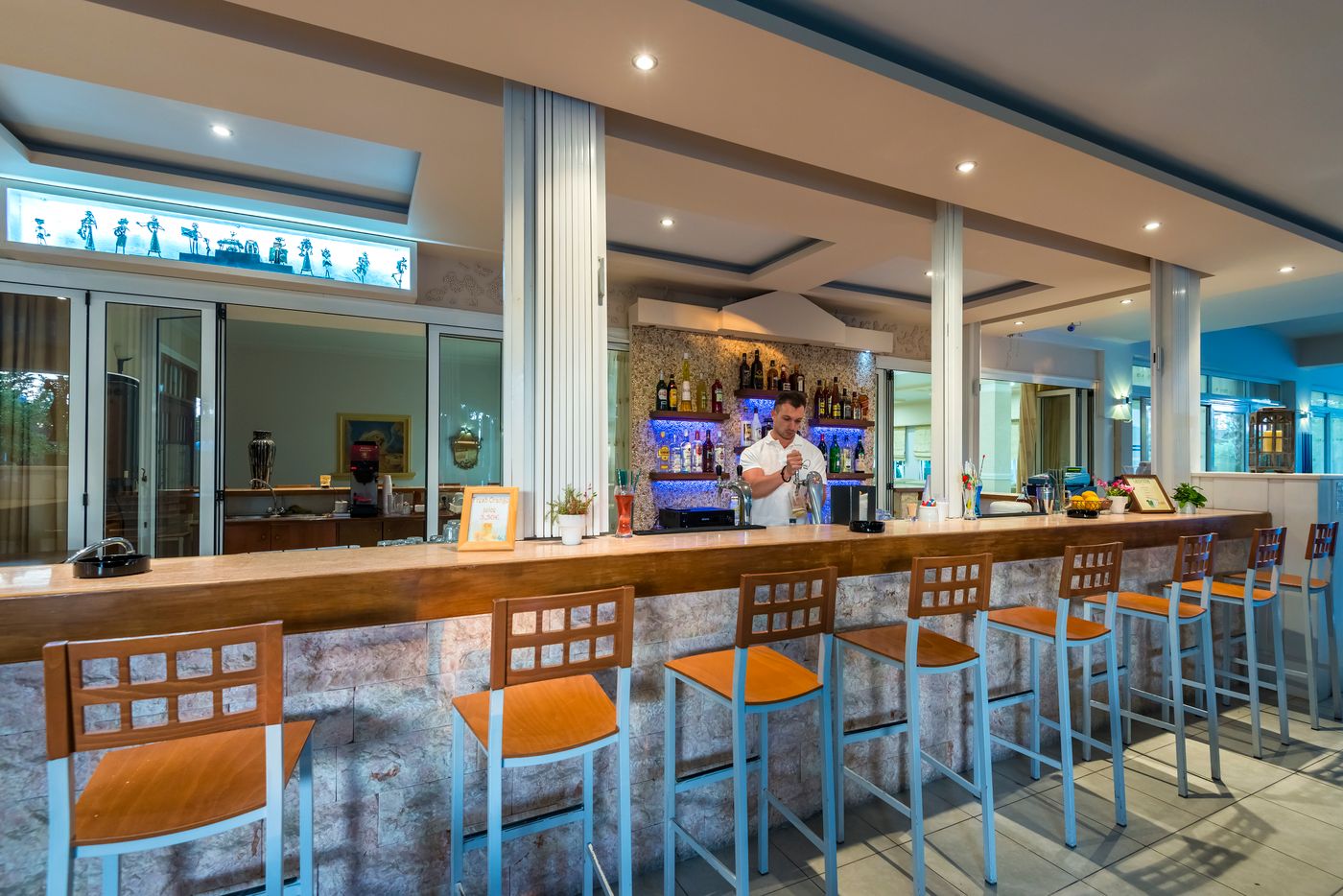 Gaia-Royal-Hotel-Bar-34