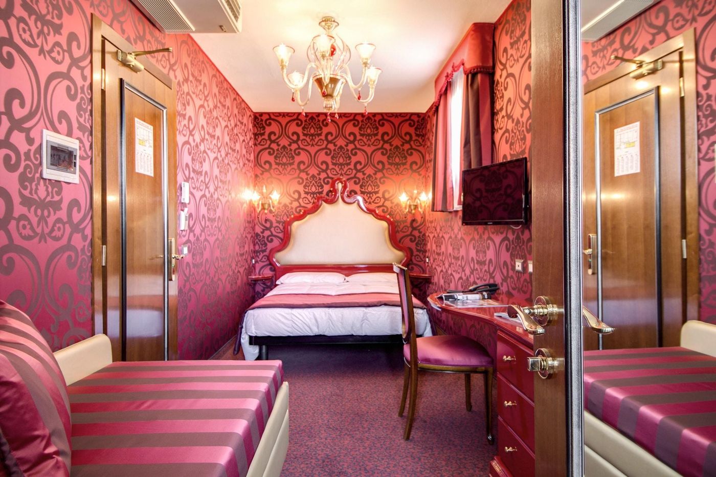 Domus-Cavanis-Venezia-Room-7