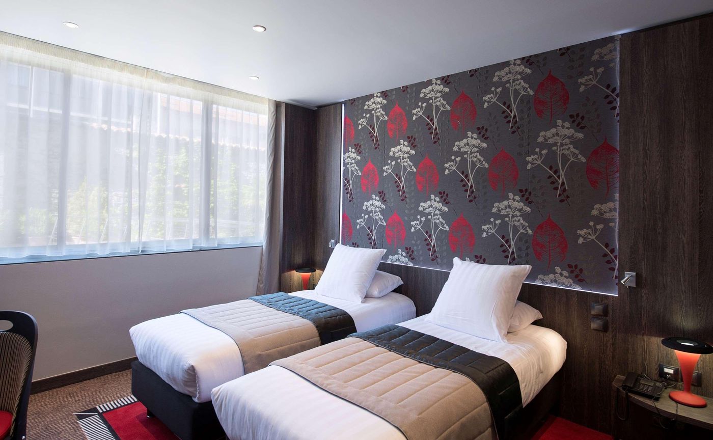 Best-Western-Premier-Patio-des-Artistes-Room-14