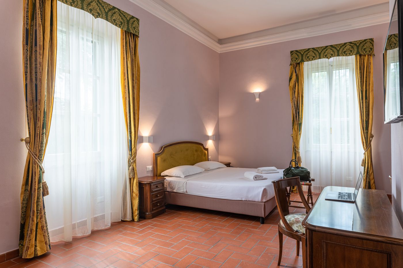 Hotel-Villa-San-Michele-Room-13