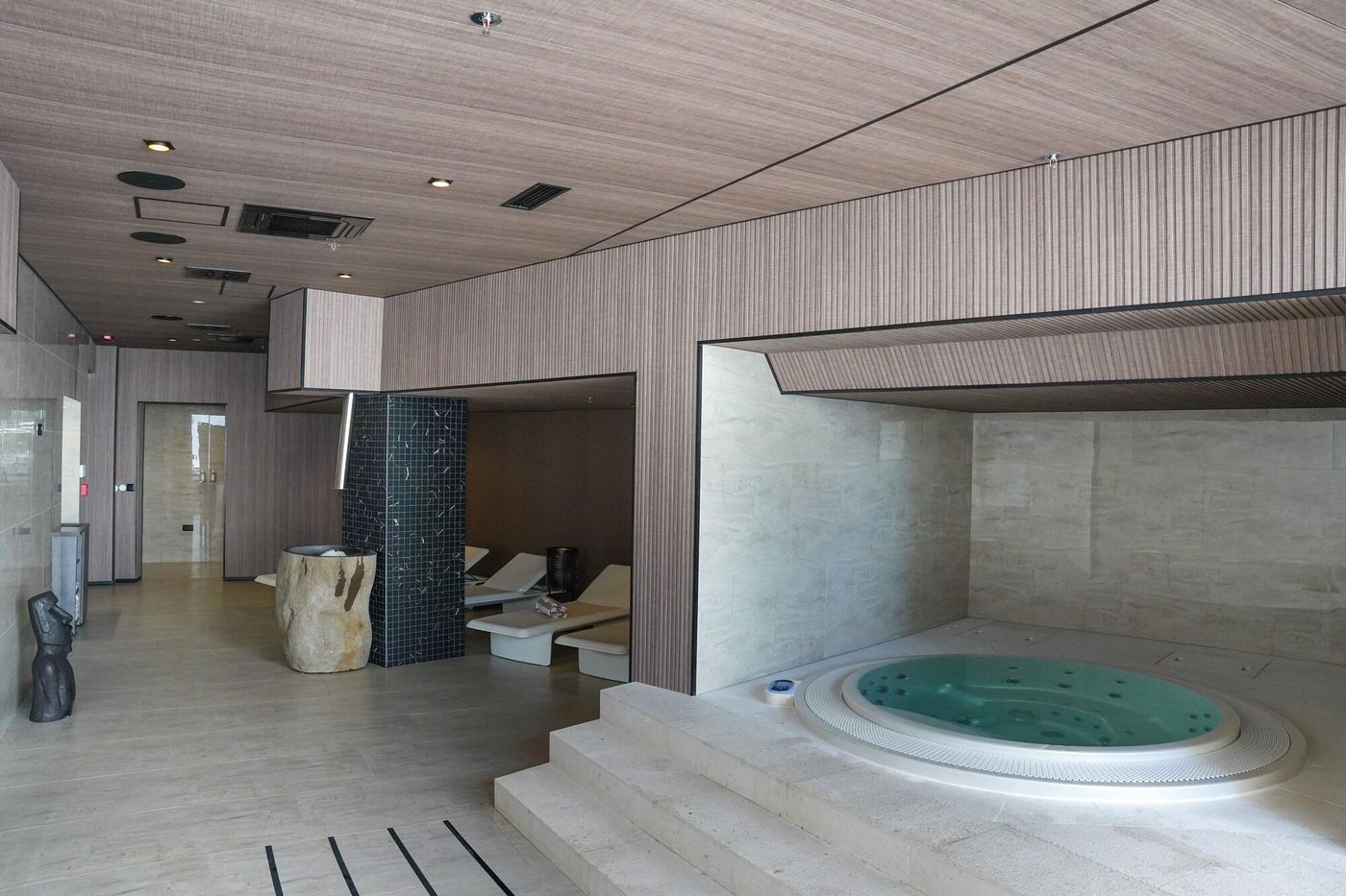 Hotel-Medistone-Sports-and-Entertainment-49