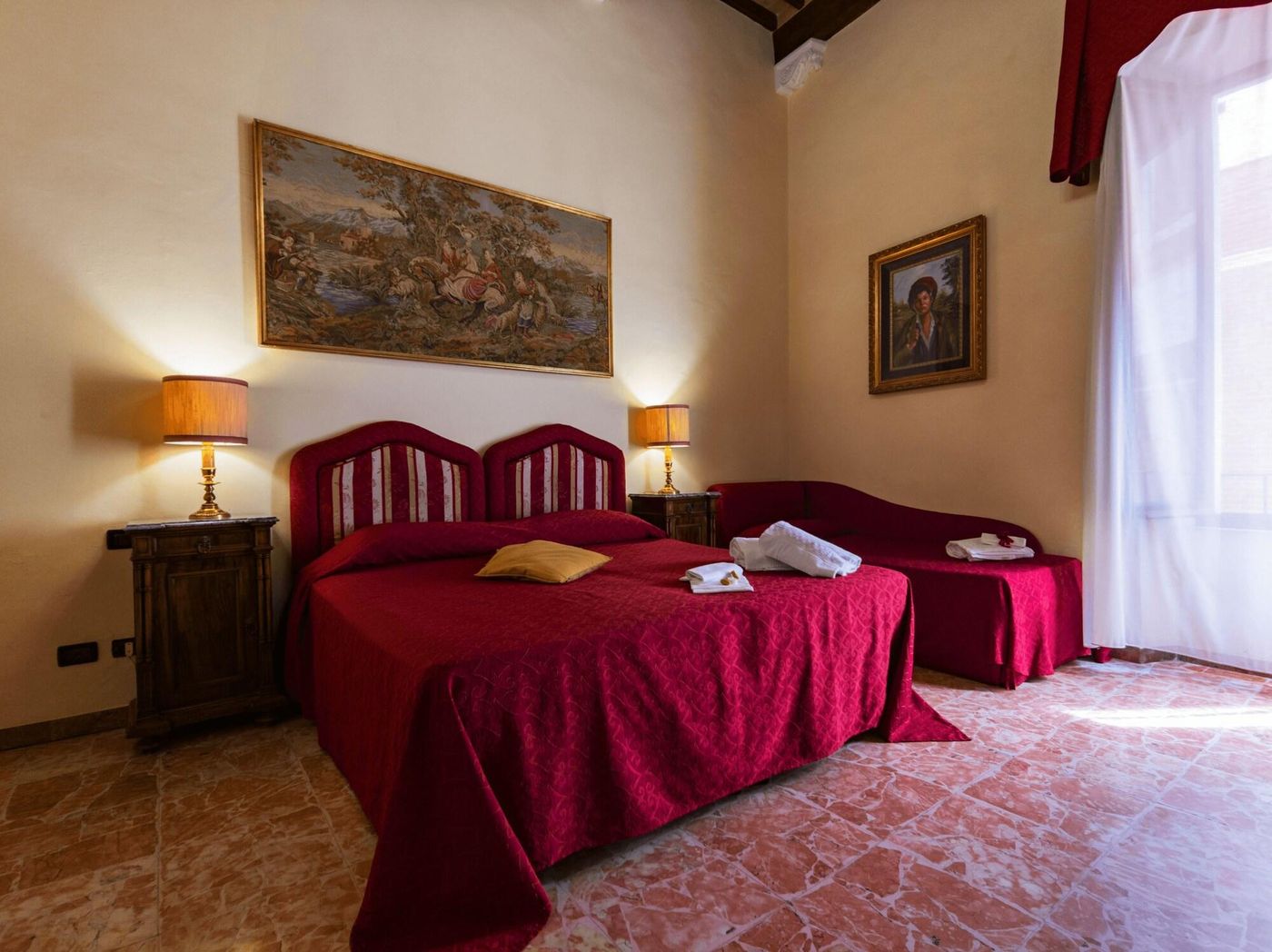 B&B Siena in Centro - Albergo Diffuso-Italy-SIENA-Room-5