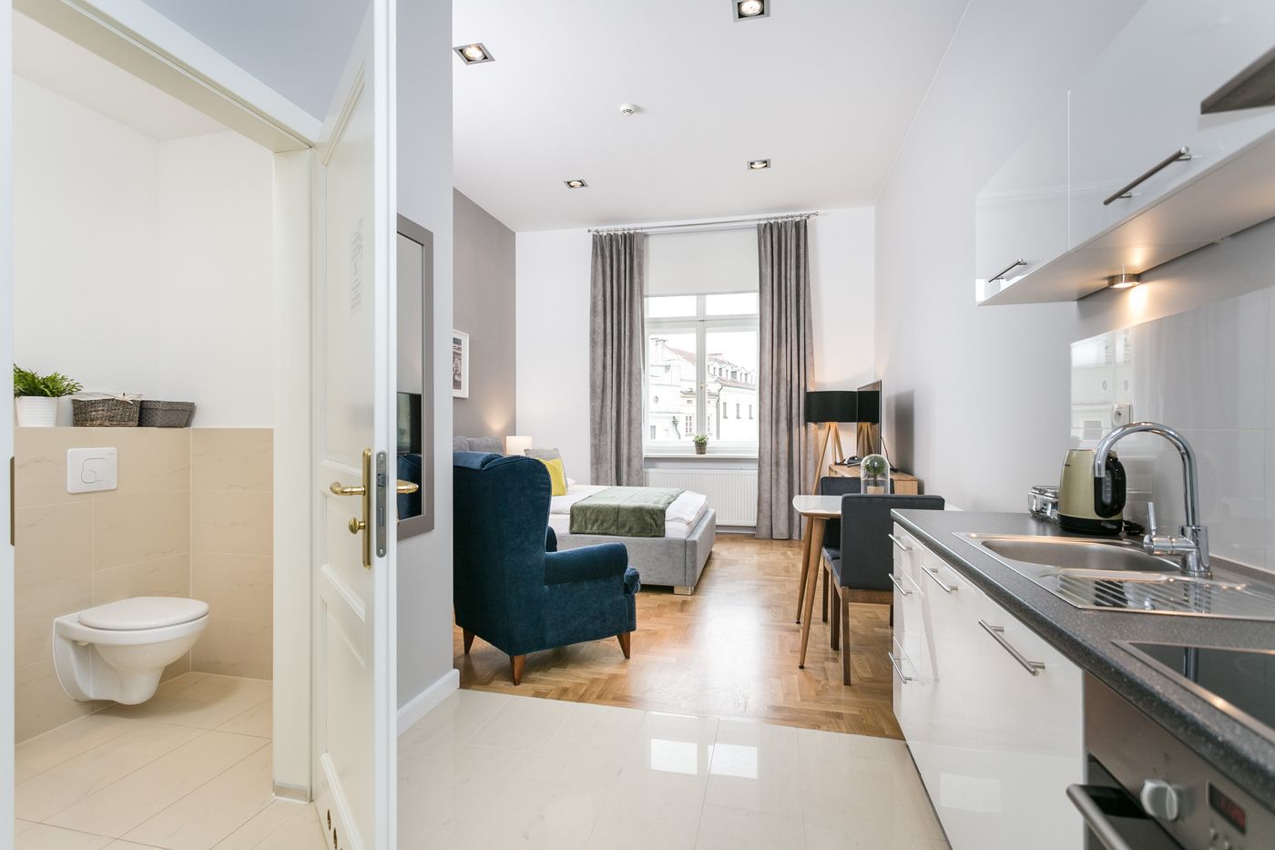 Venetian-House-Market-Square-Aparthotel-Room-59