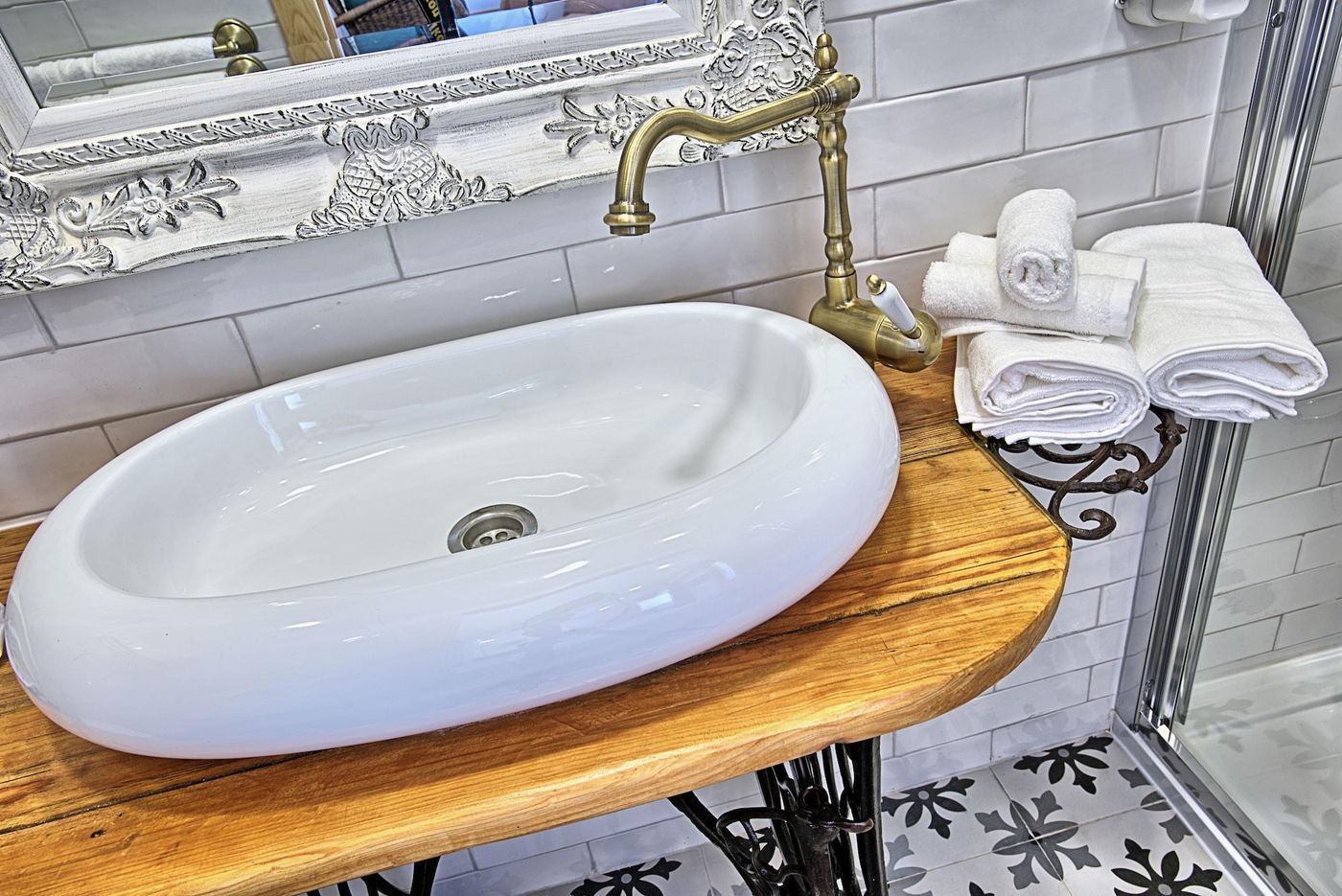 Ninho-Saloio-Room-45