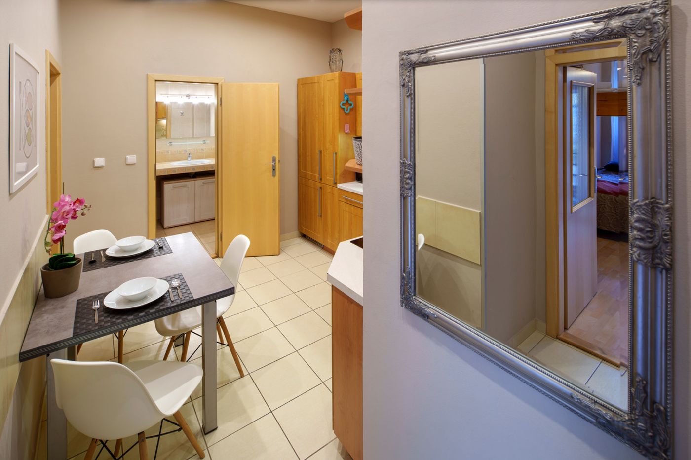 Dlouha-Apartments-Lobby-12
