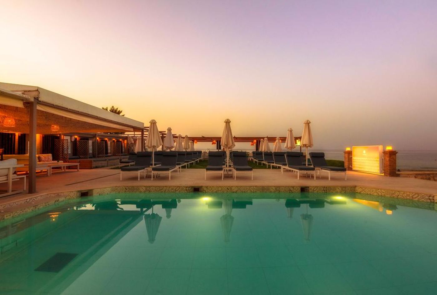 Iakinthos-Tsilivi-Beach-Pool-3