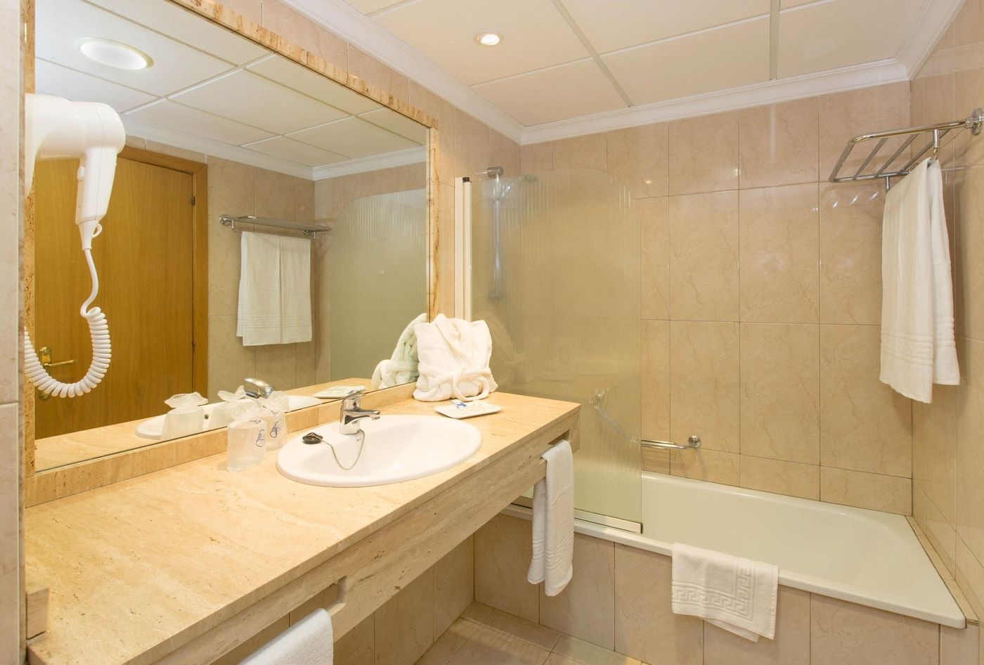 Blue-Sea-Puerto-Resort-Room-26