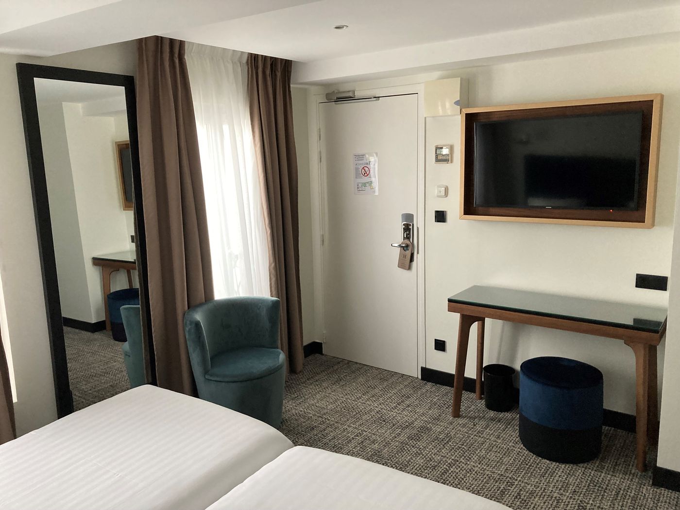 Le-Grand-Hotel-de-Normandie-Room-20