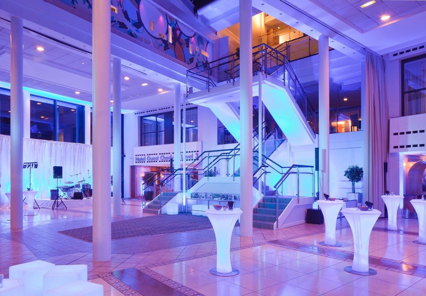 Radisson Blu Hotel Manchester Airport-United Kingdom-MANCHESTER-General view-10