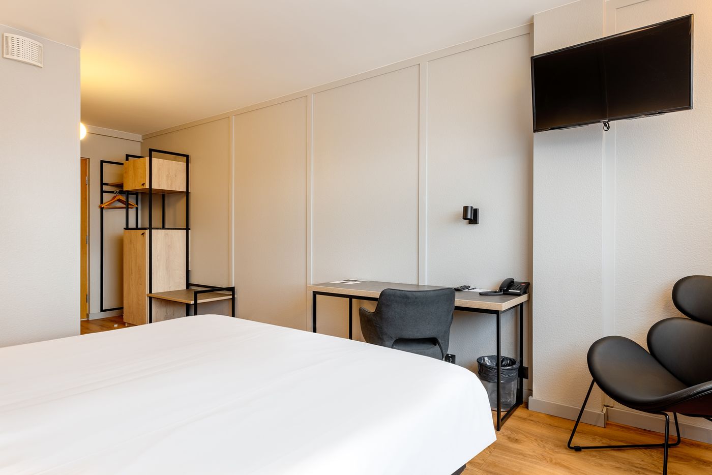 Metropol-Hotel-Room-9