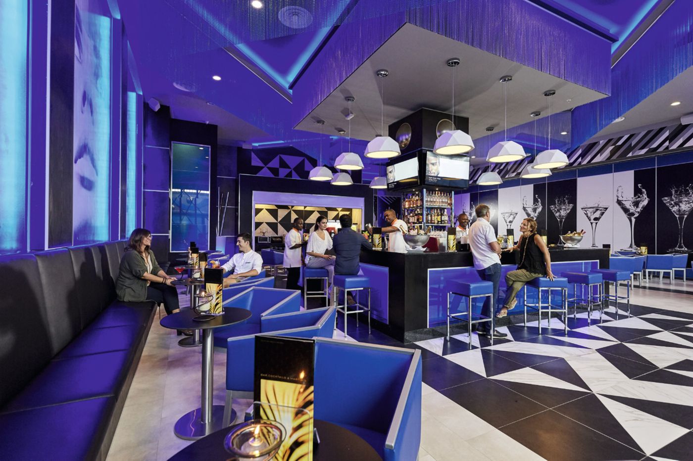 Riu-Paradise-Island---Adults-Only-Bar-43