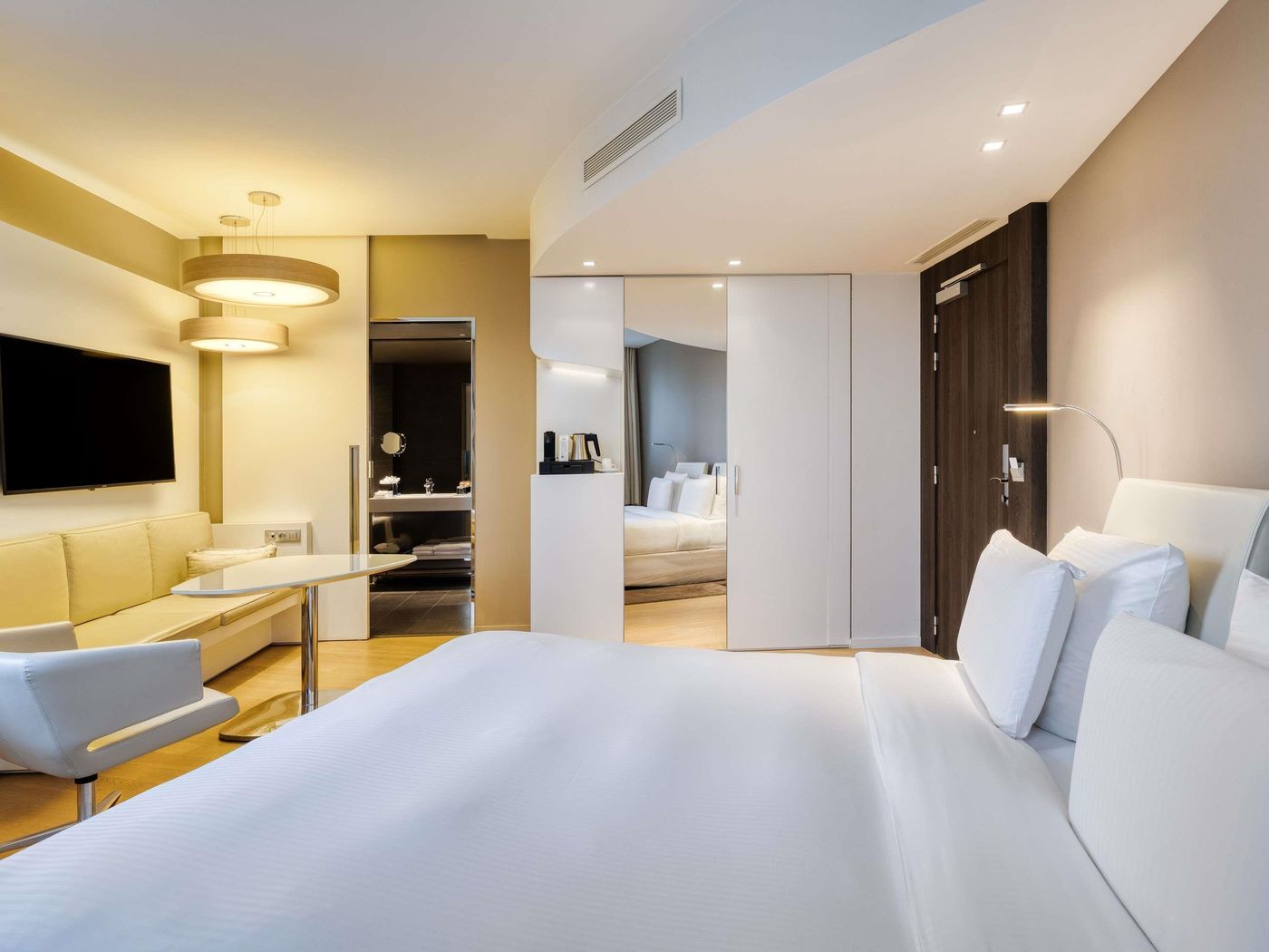 Pullman-Brussels-Centre-Midi-General-view-35