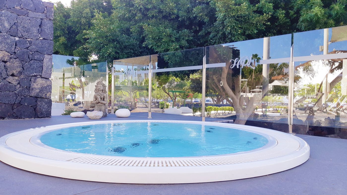 Hyde-Park-Lane-Bungalows-Sports-and-Entertainment-10