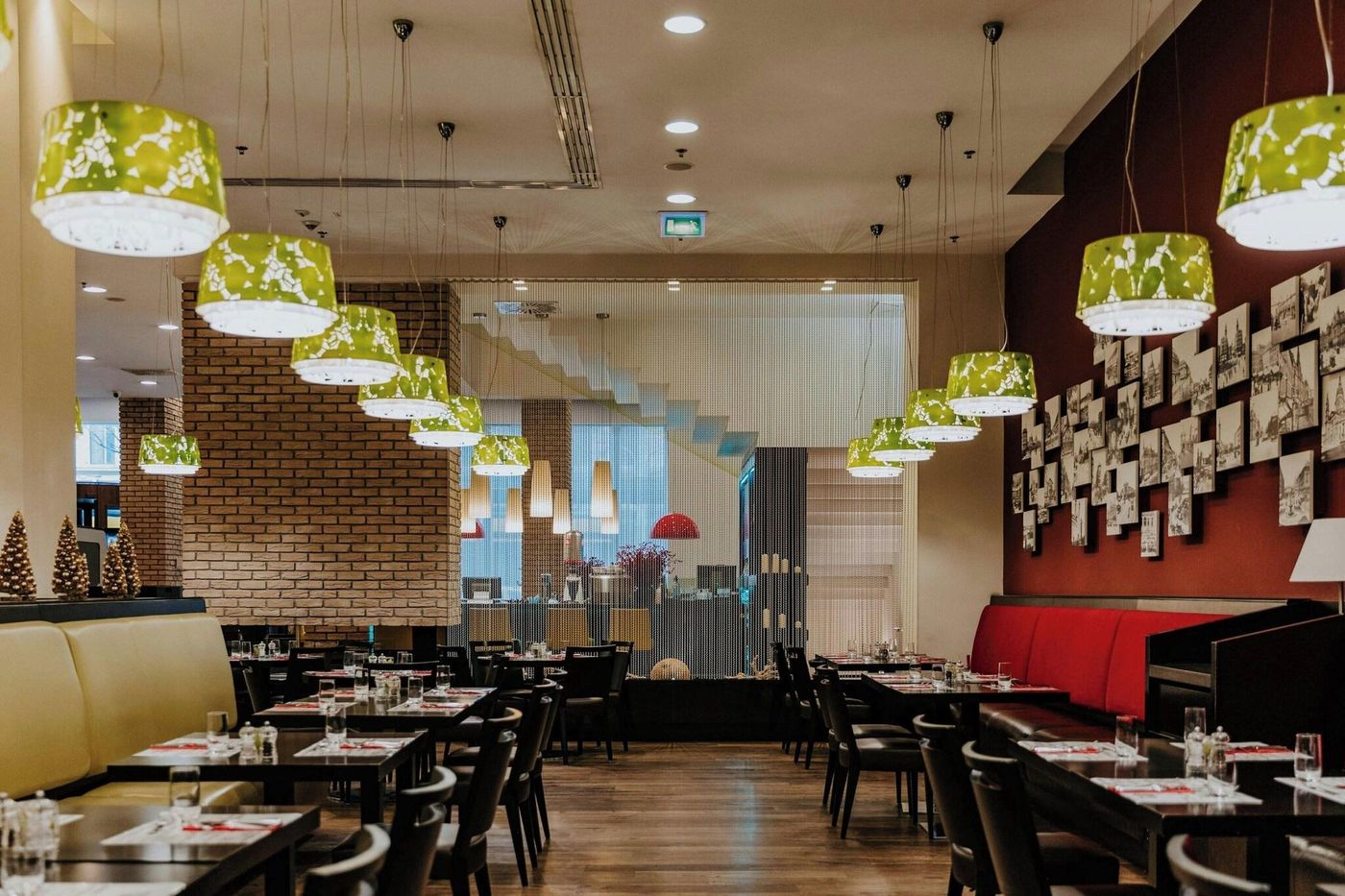 Courtyard-Budapest-Restaurant-47