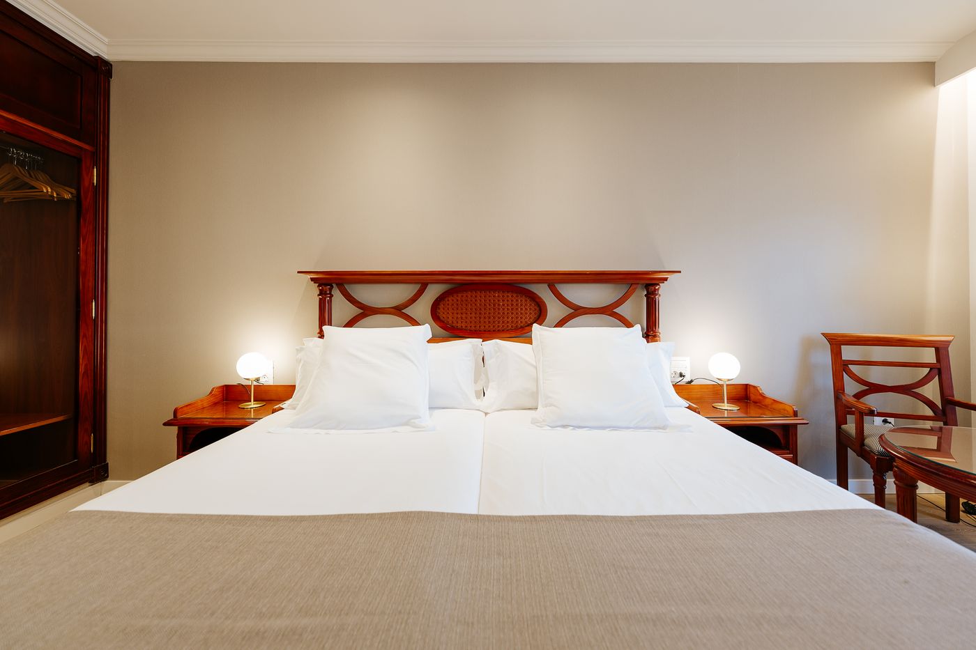 Labranda-Reveron-Plaza-Hotel-Room-24