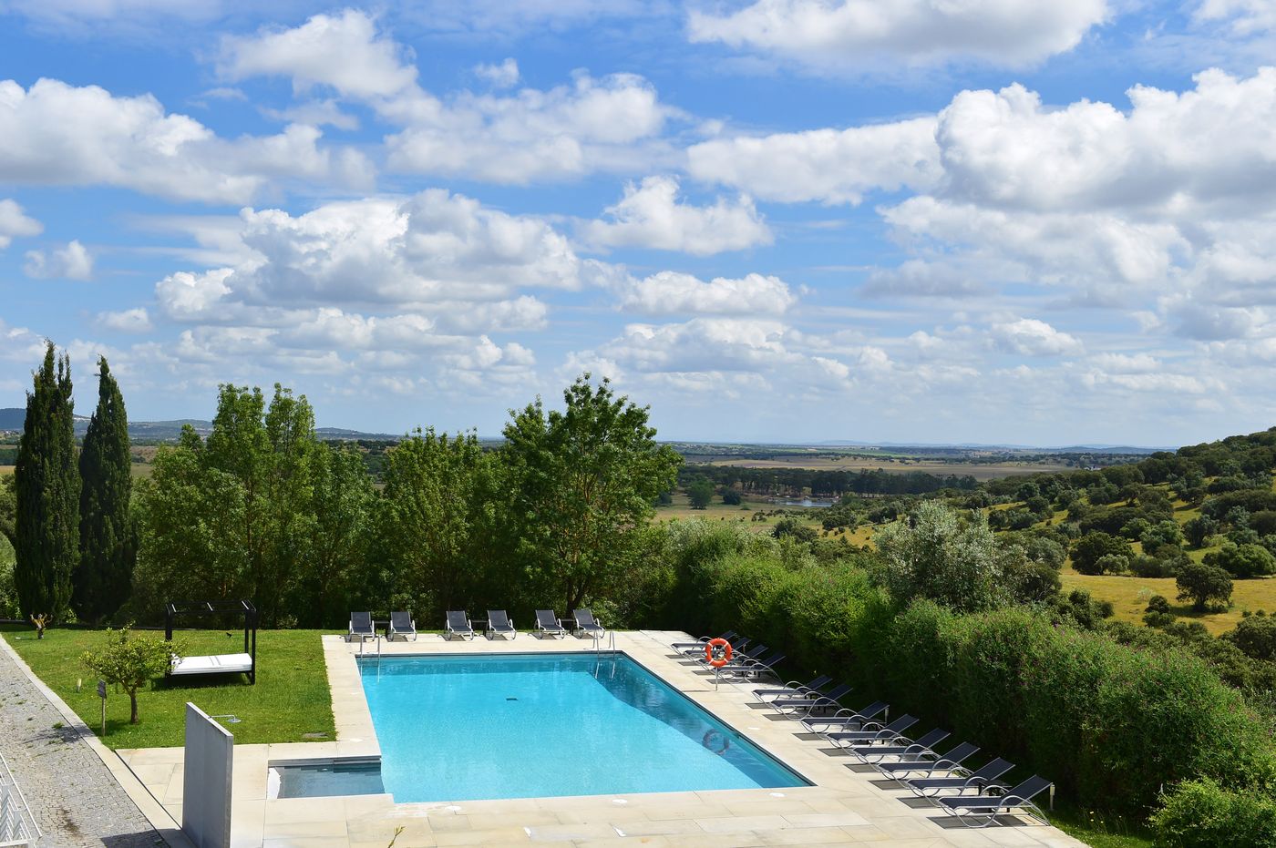 Pousada-Convento-de-Arraiolos-Pool-34
