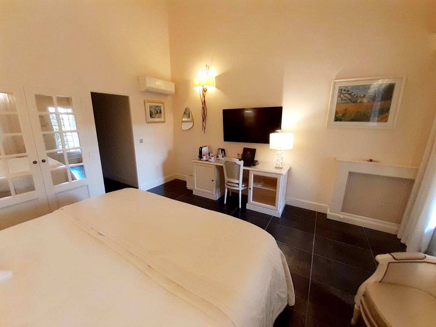 Auberge de Cassagne & Spa-France-LE PONTET AVIGNON-Room-10