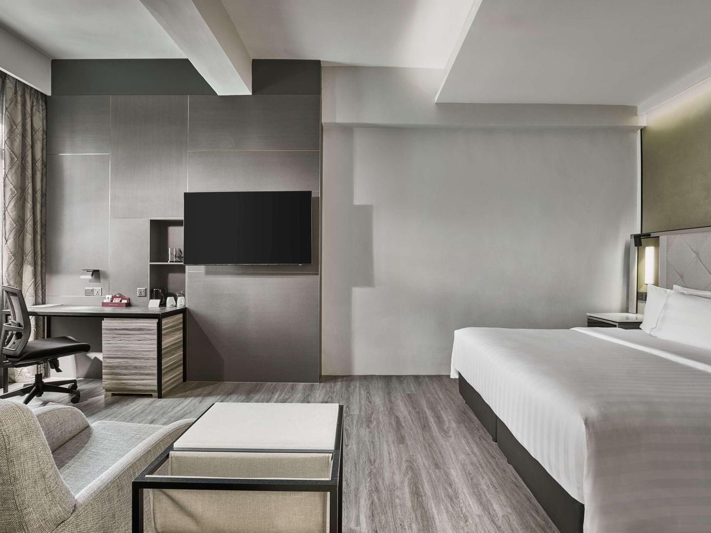 Novotel Singapore on Kitchener - Singapore - Singapore - Room - 2