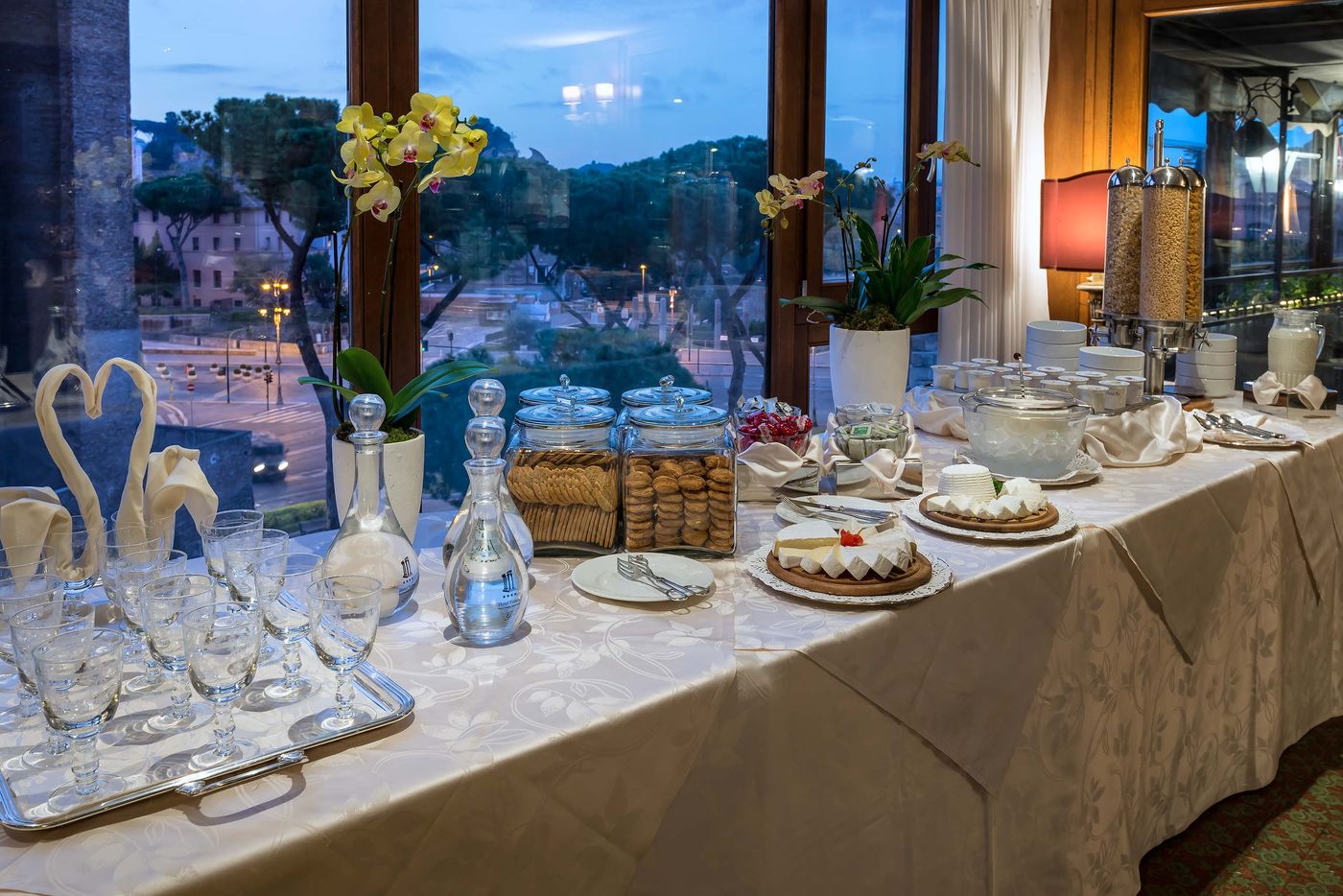 Hotel-Forum-Rome-Restaurant-65