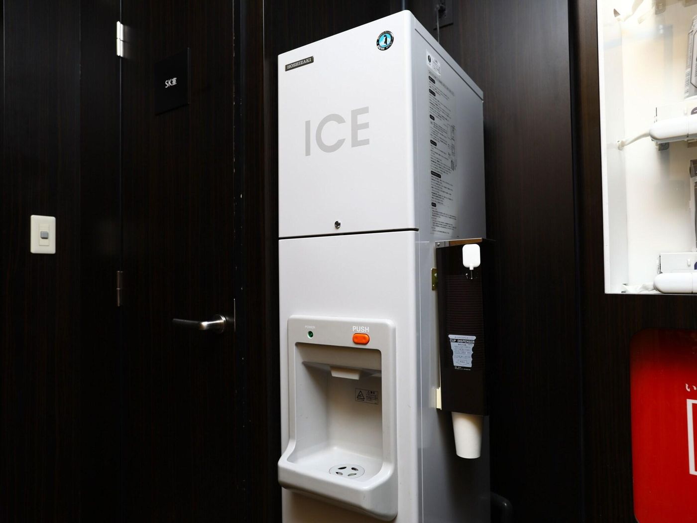 APA Hotel Ningyocho Eki Kita-Japan-Tokyo-General view-9