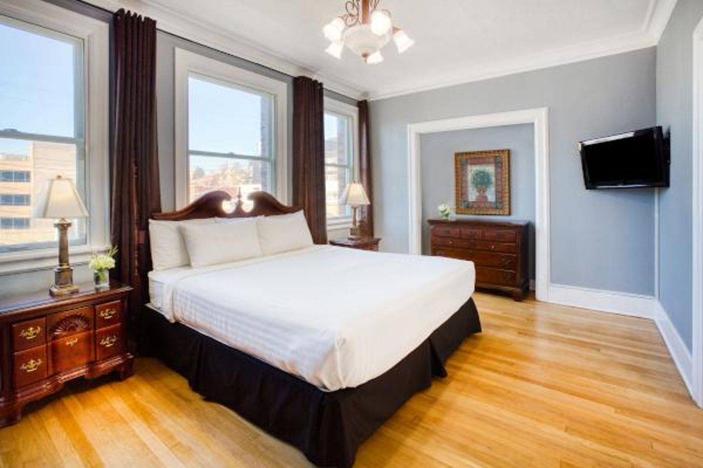 MarQueen-United States-SEATTLE-Room-9