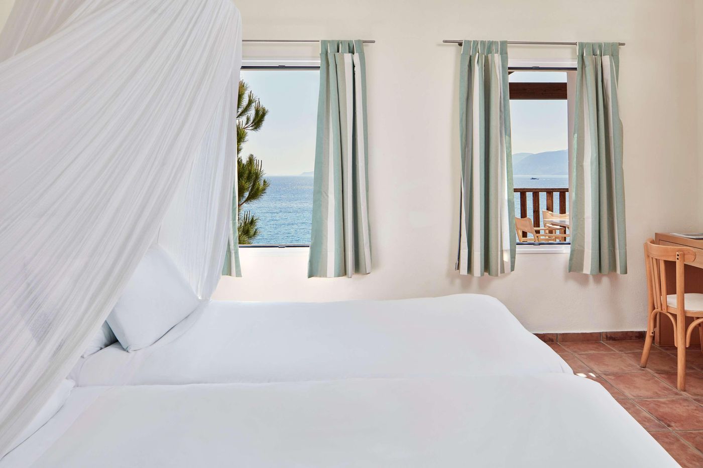 Candia-Park-Village-Room-33