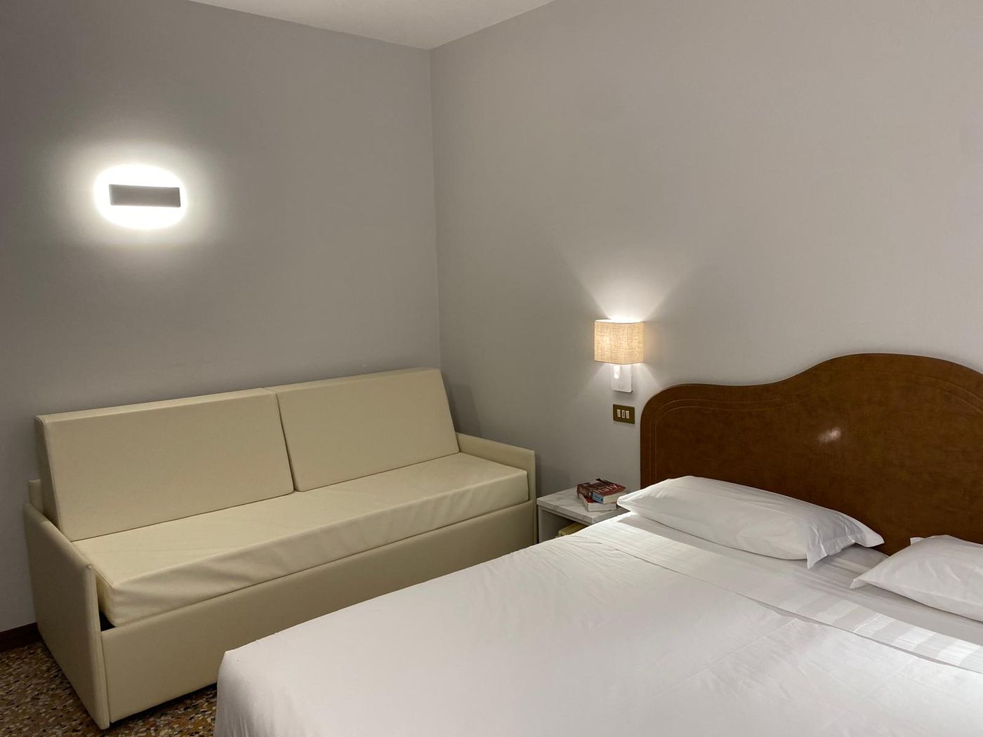 Park-Hotel-Villa-Giustinian-Room-9