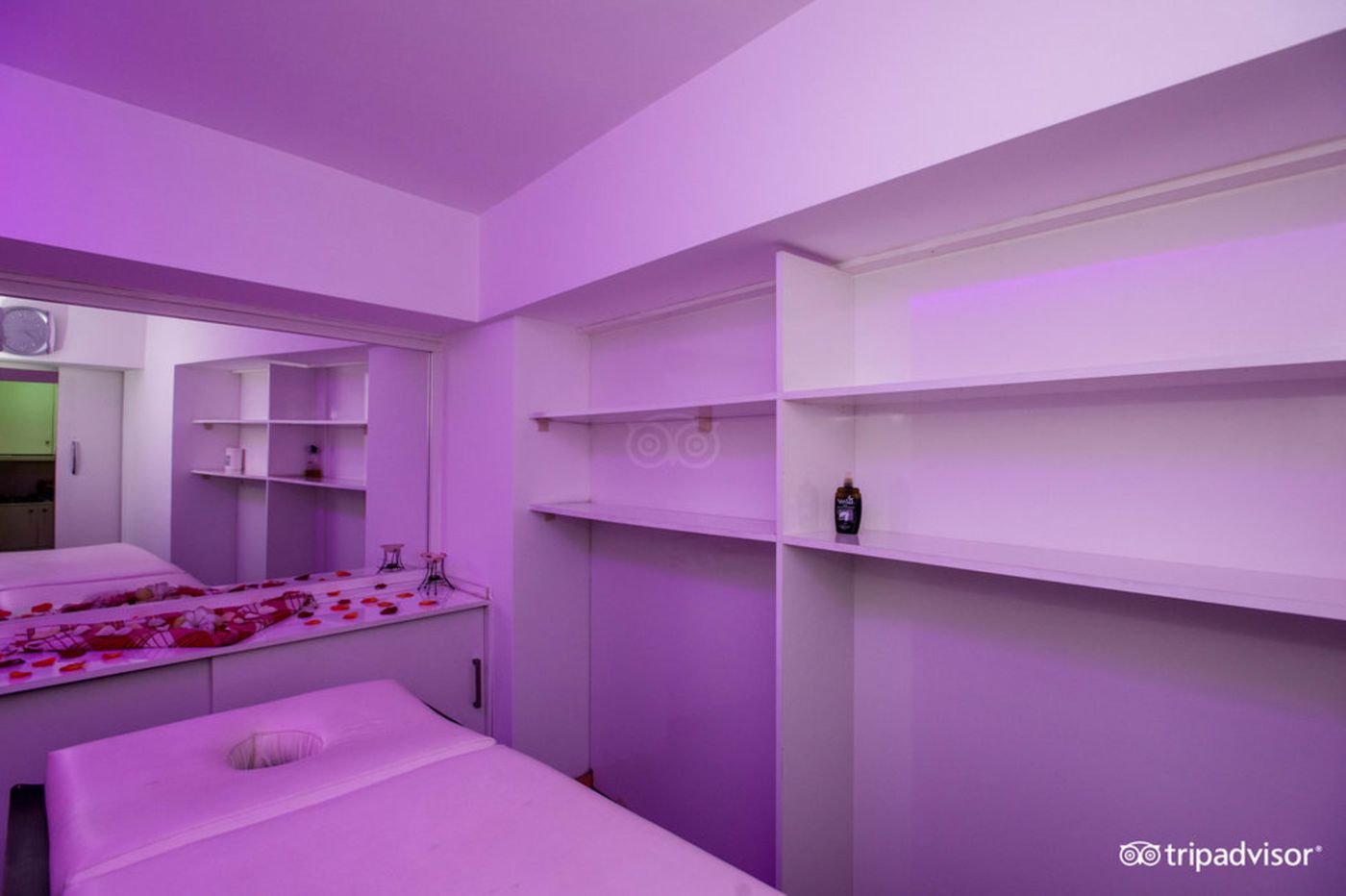 Almina-Hotel-Istanbul-Sports-and-Entertainment-34