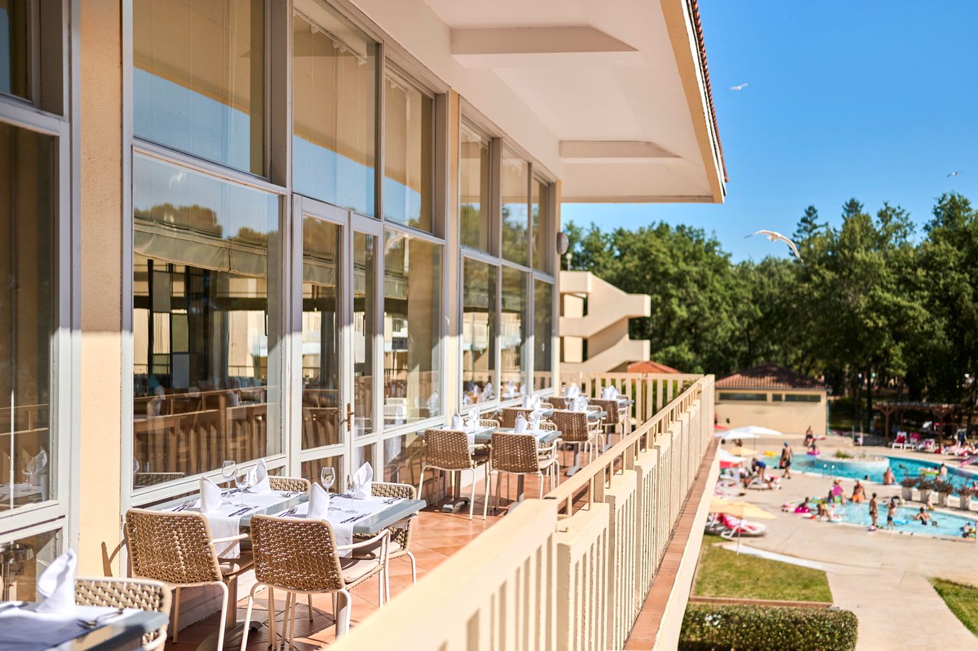 Hotel-Sol-Aurora-Restaurant-10