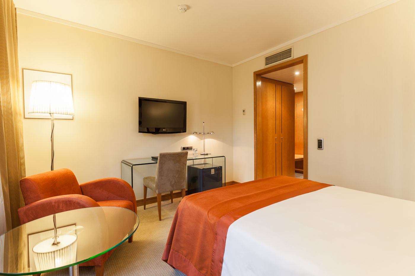 Marques-de-Pombal-Room-2