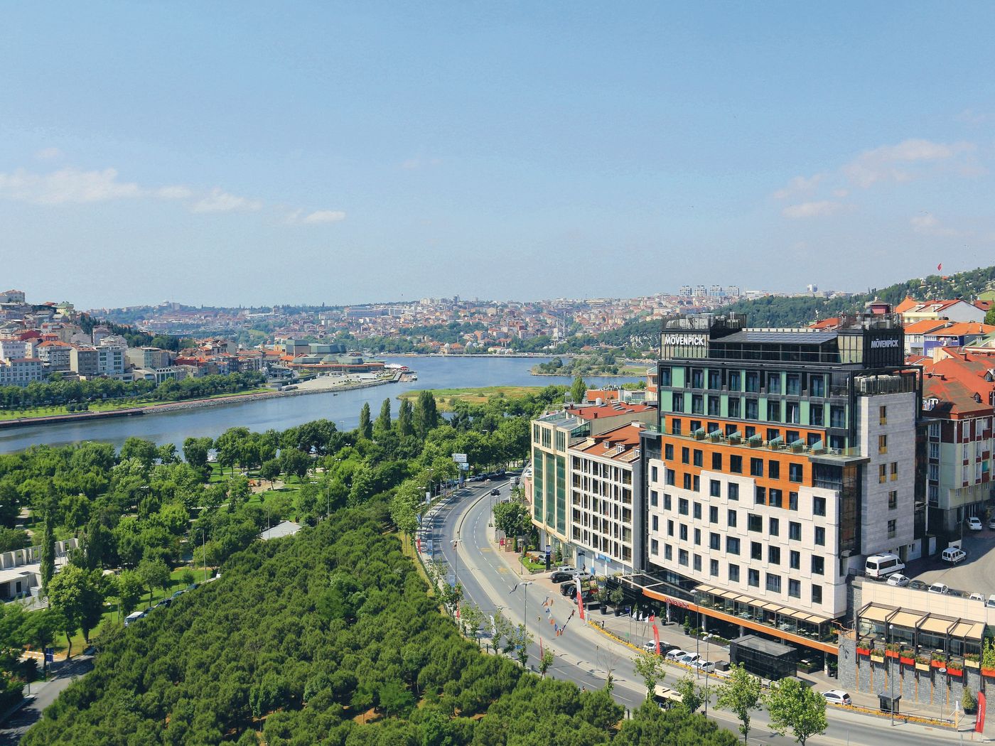 Movenpick-Hotel-Istanbul-Golden-Horn-General-view-68