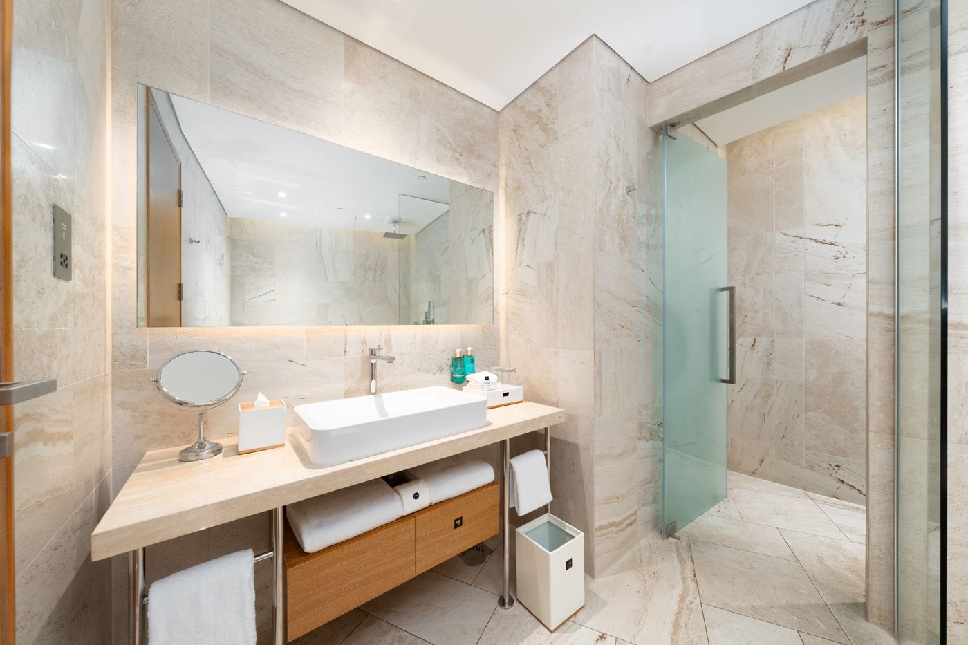 FIVE Jumeirah Village Dubai 16.10