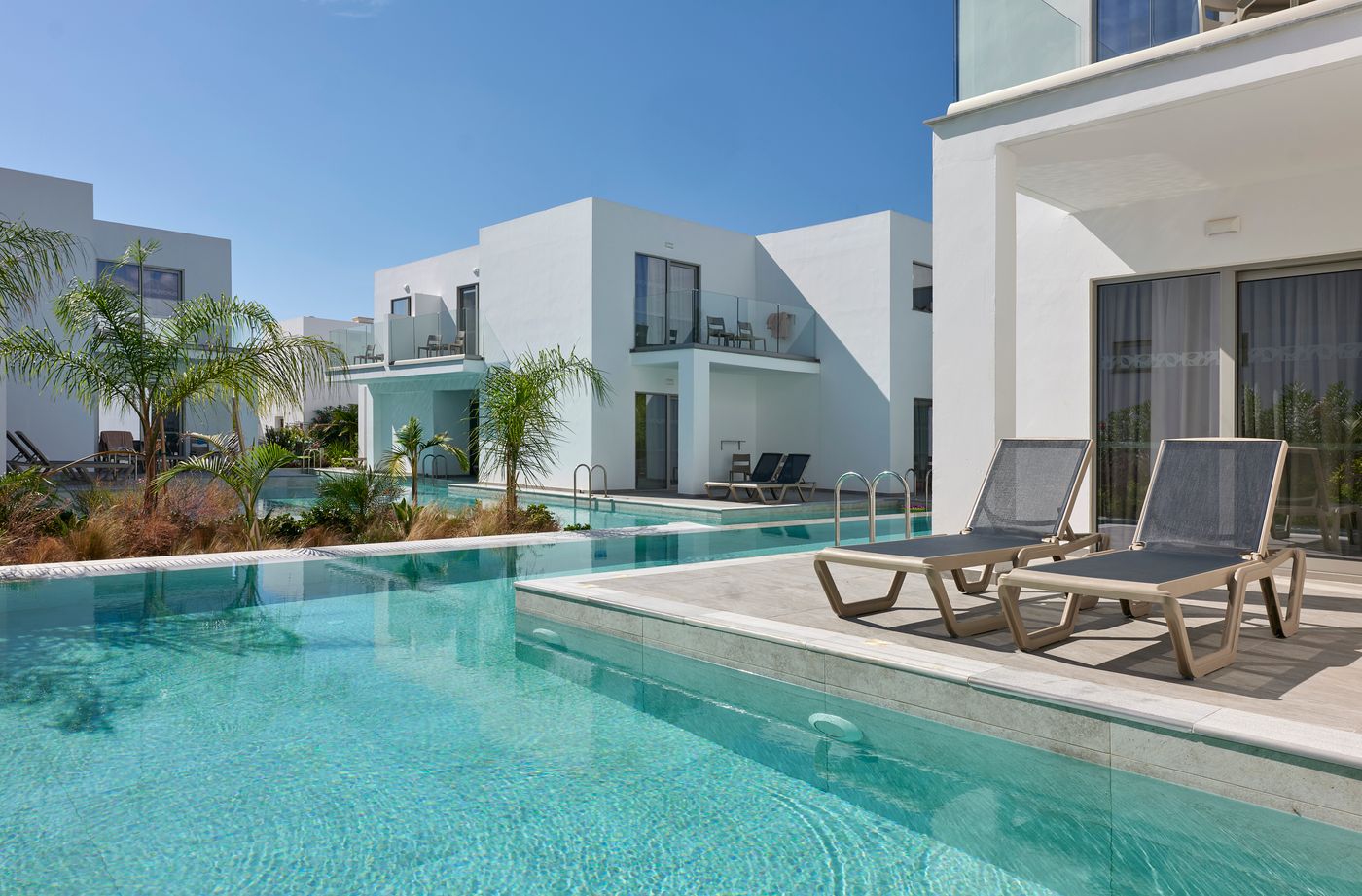 Panas-Holiday-Village-Room-2