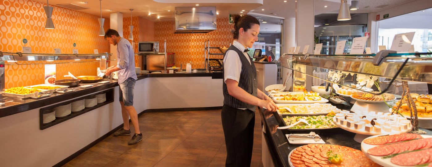 RH-Royal-Only-Adults-Restaurant-19