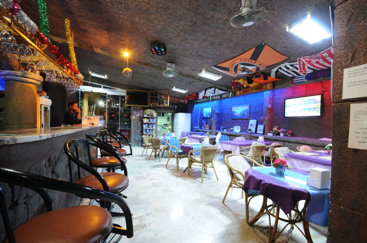 Kleopatra Apartments